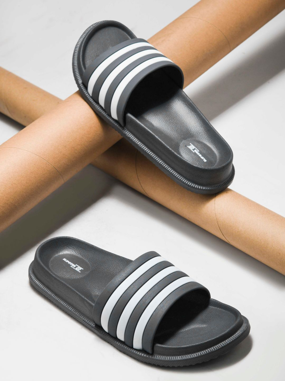 Slipover Men Printed Sliders