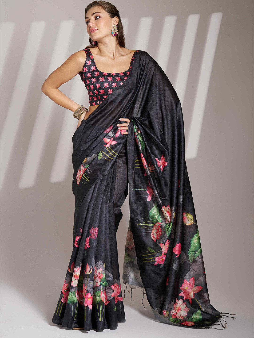 HERE&NOW Floral Linen Blend Tussar Saree