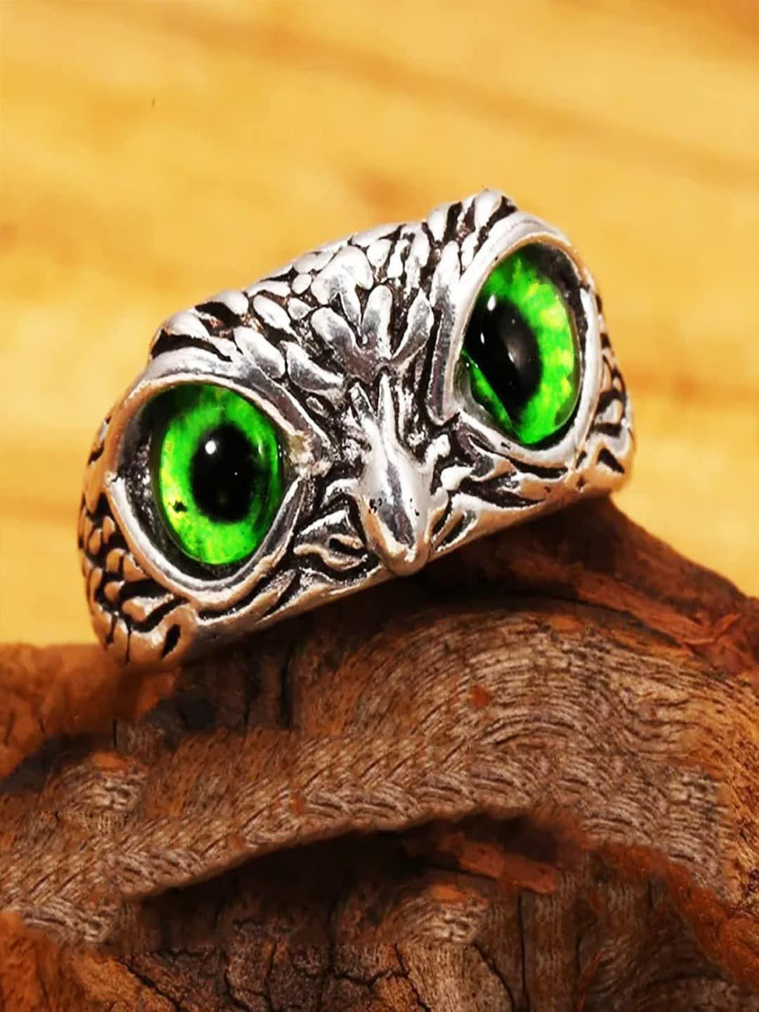 The Roadster Lifestyle Co Men Silver Plated Eye Owl Shaped Finger Ring