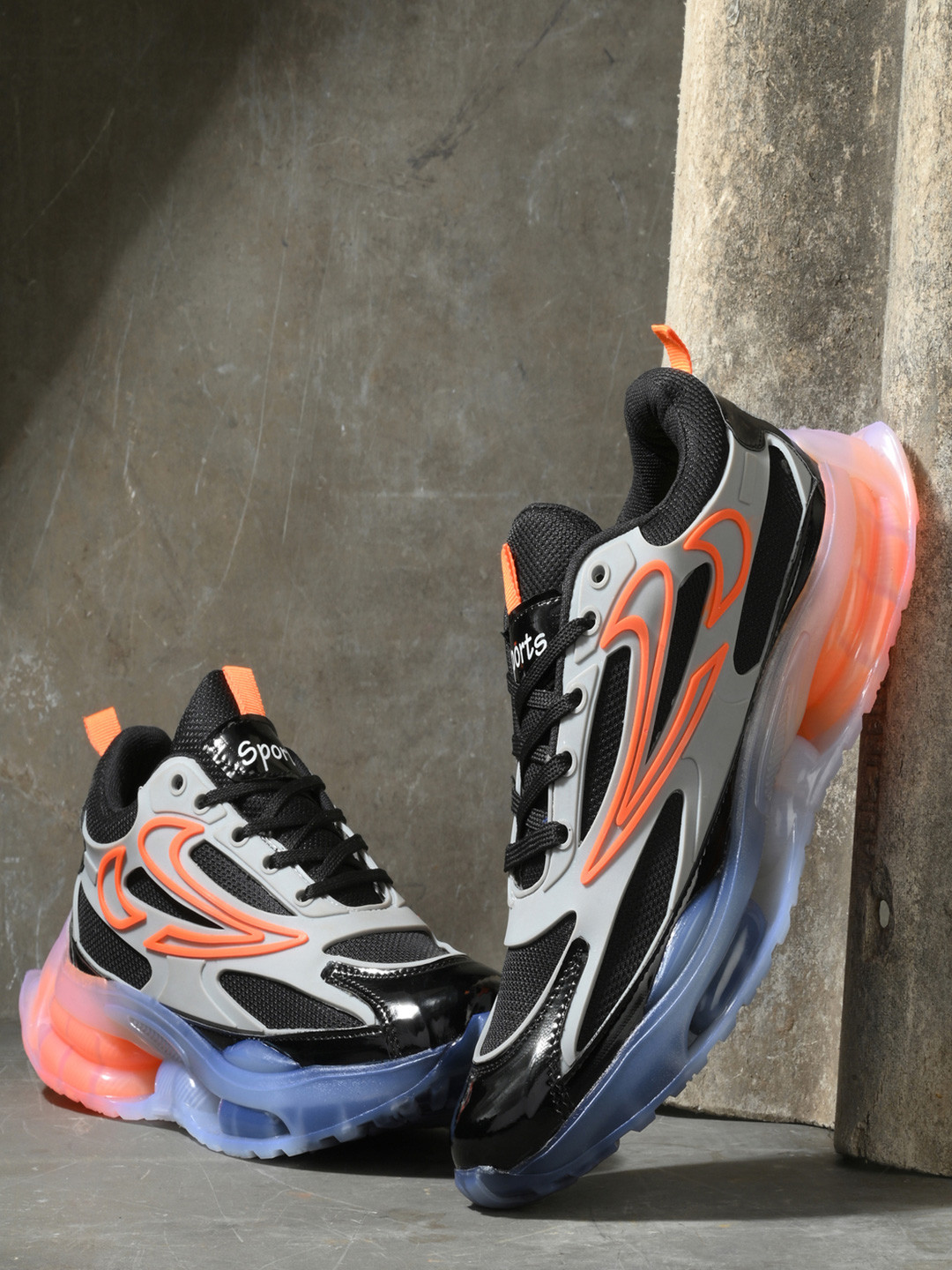 Corsac Men Printed Sneakers