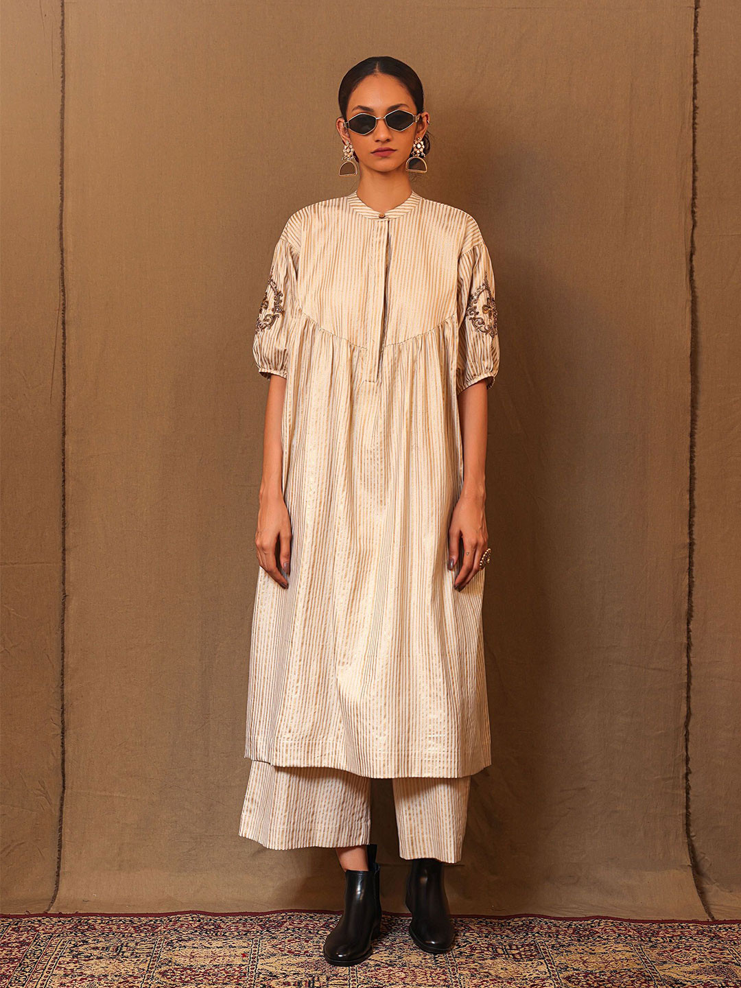 MATI Striped With Zardozi Embroidered Sleeves Mandarin Collar Kurta