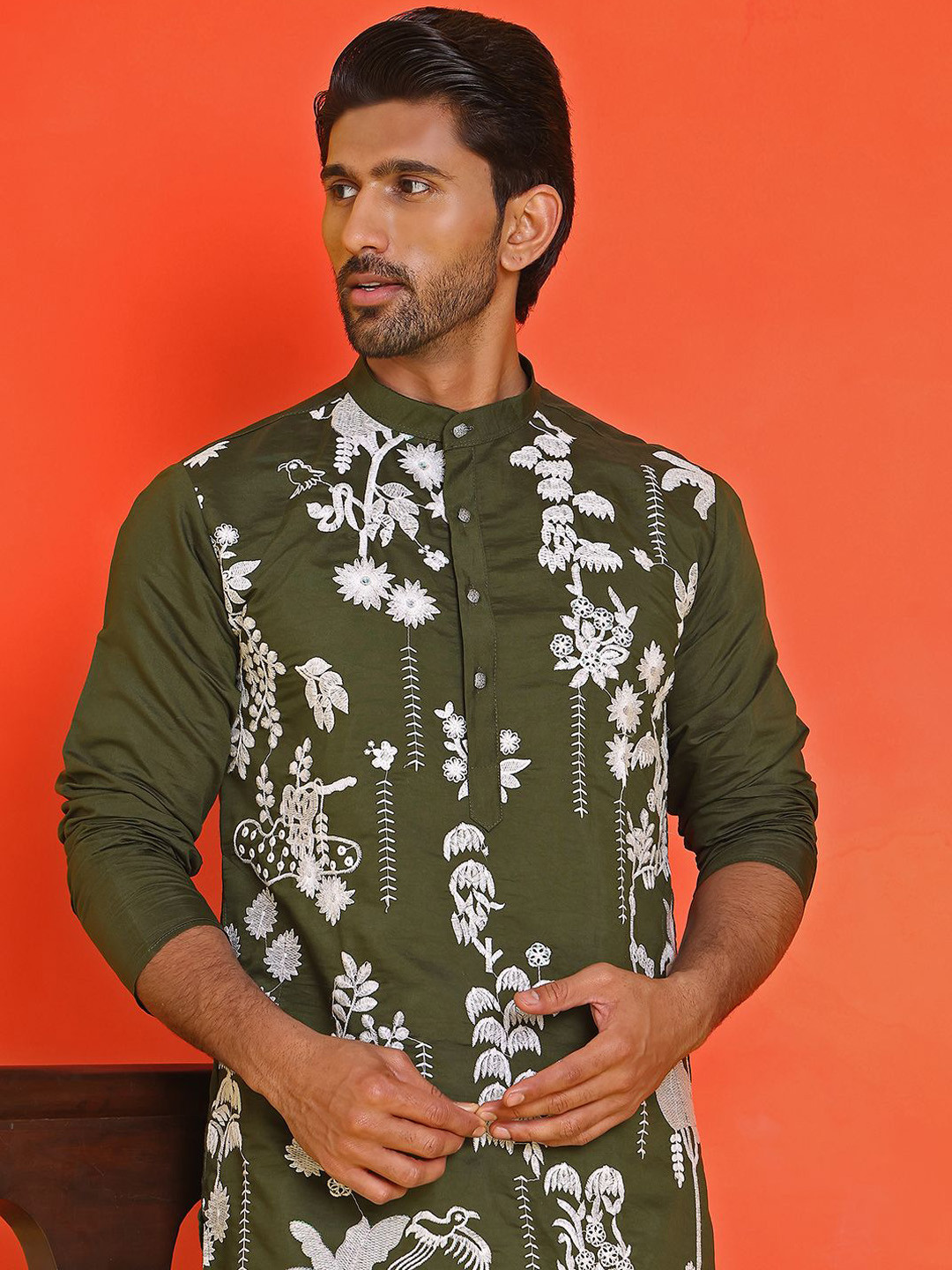 Jompers Men Floral Embroidered Chikankari Floral Kurta
