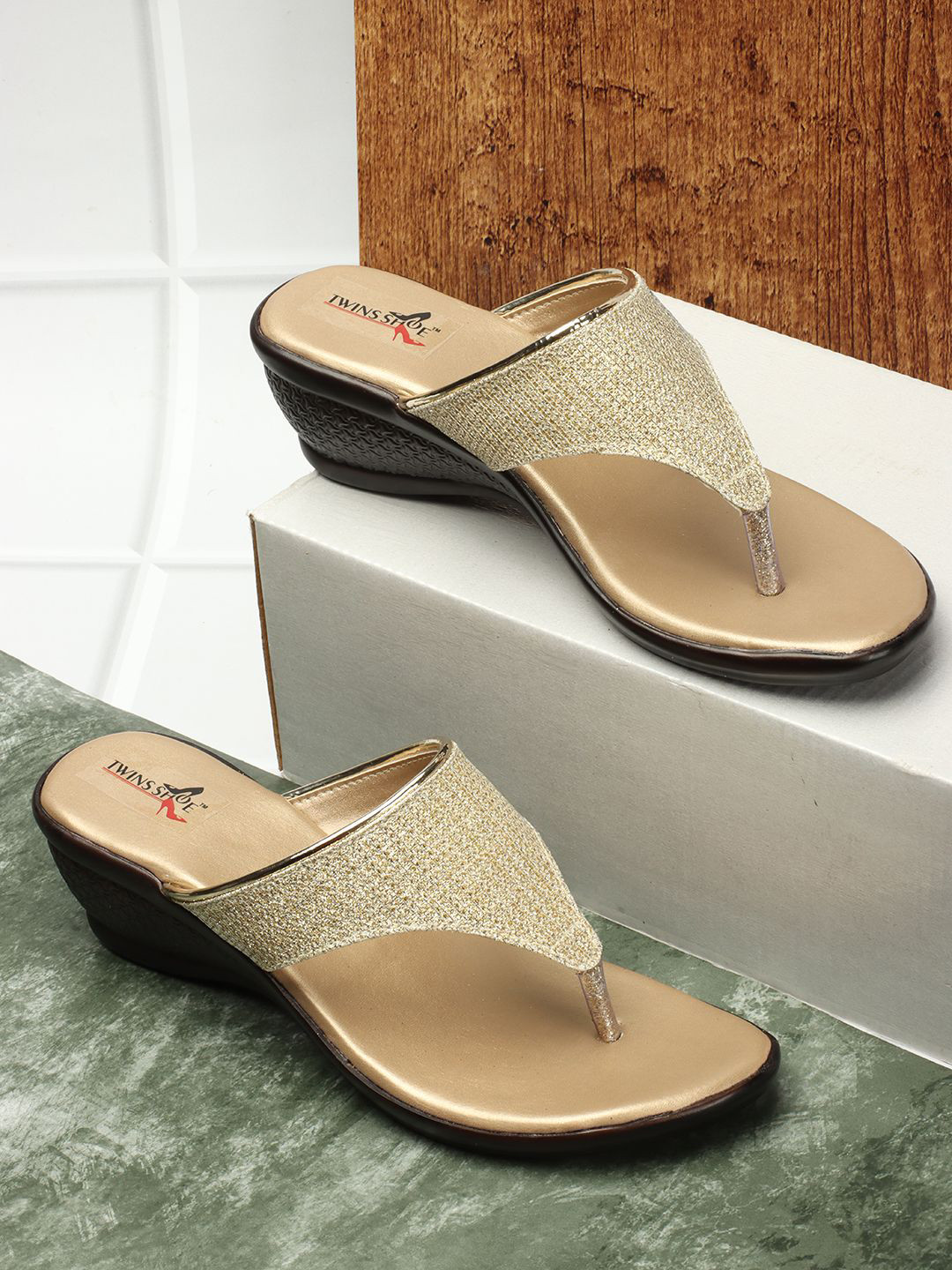 TWINSSHOE Women Embellished Wedge Heeled  Sandals