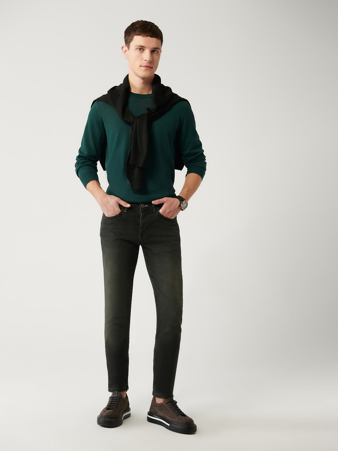 AVVA Men Light Fade Jeans