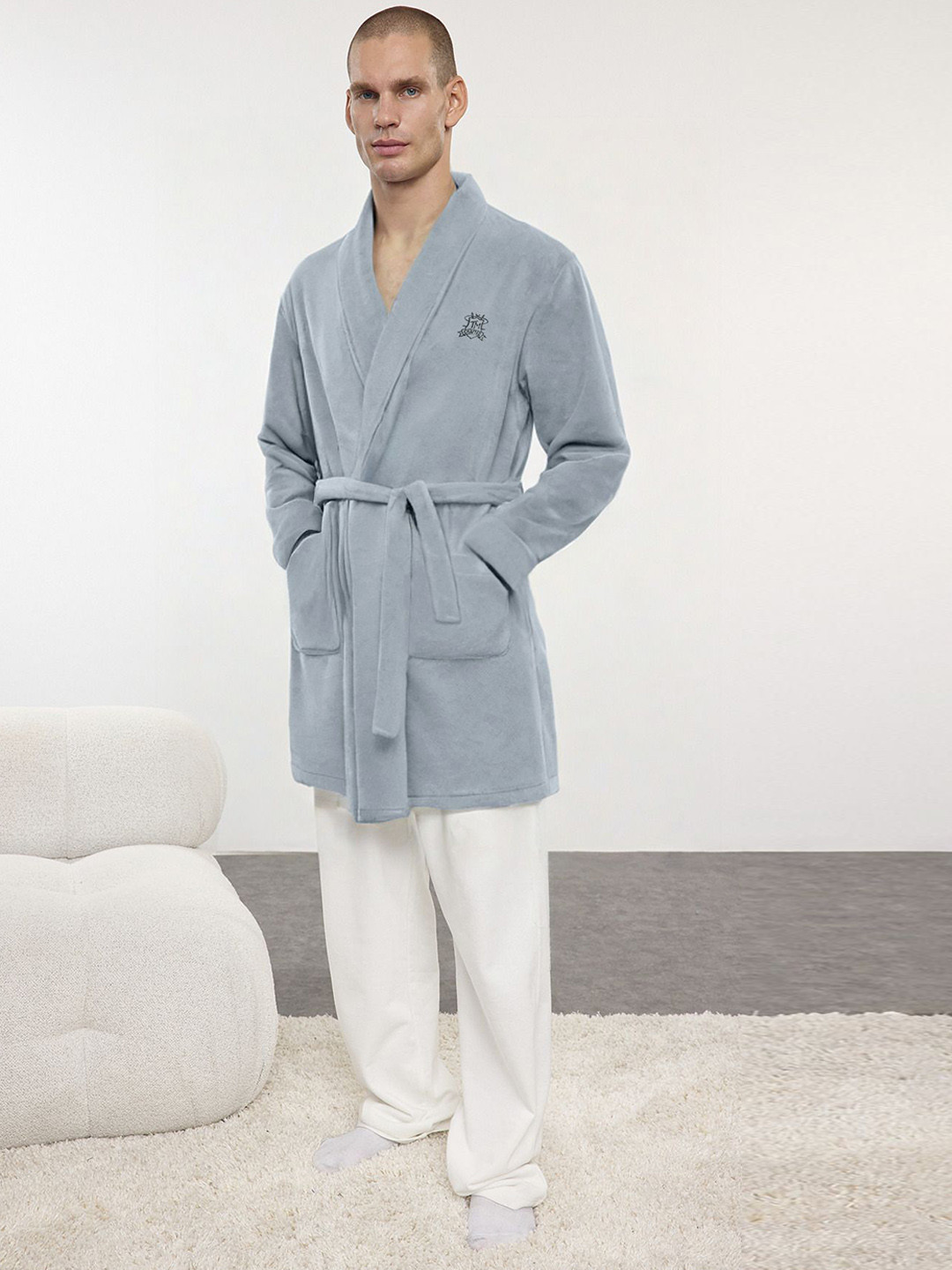 Trendyol Shawl Collar Neck Robe