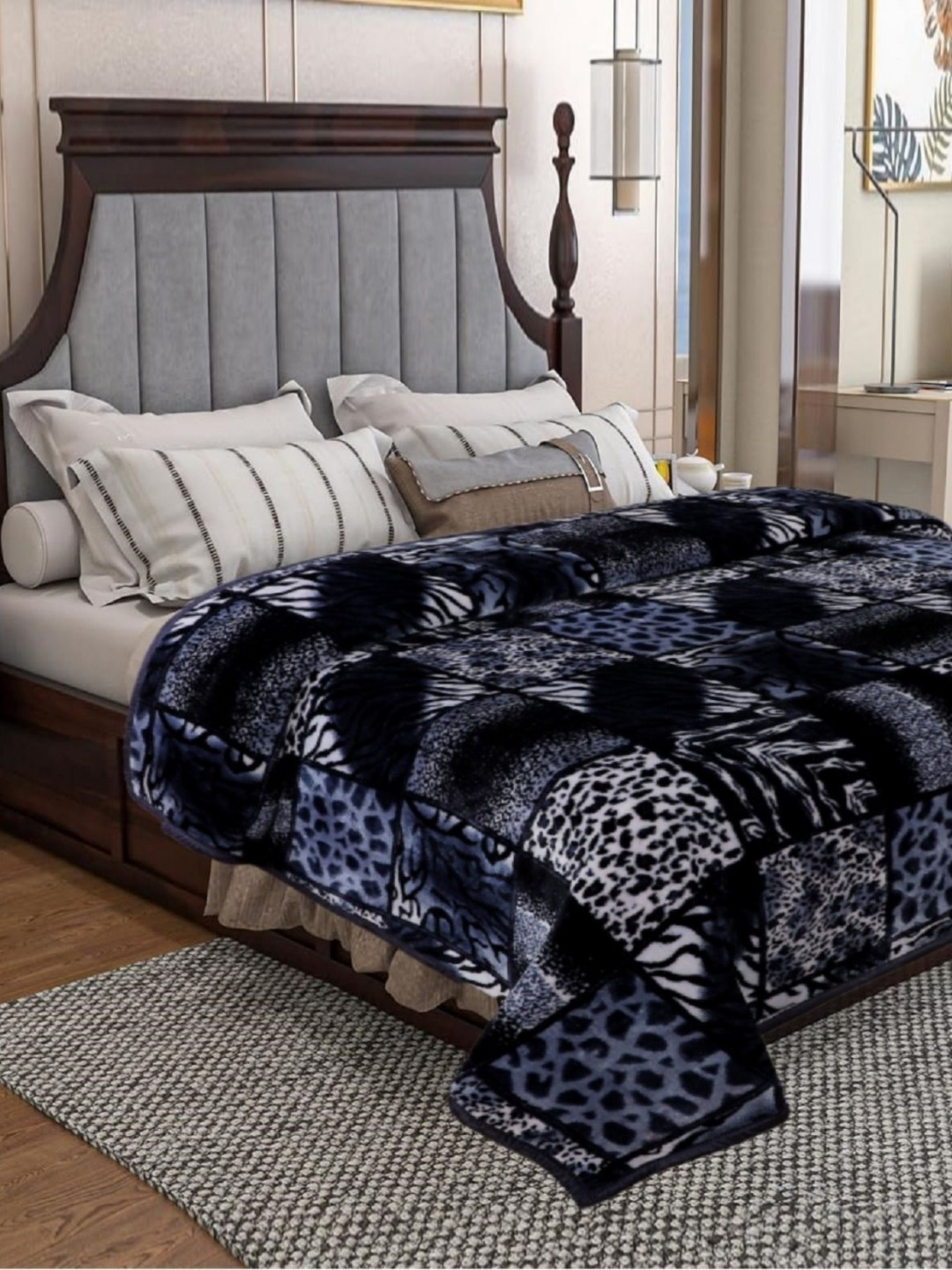 Changers Black & White Heavy Winter 550 GSM Double Bed Blanket