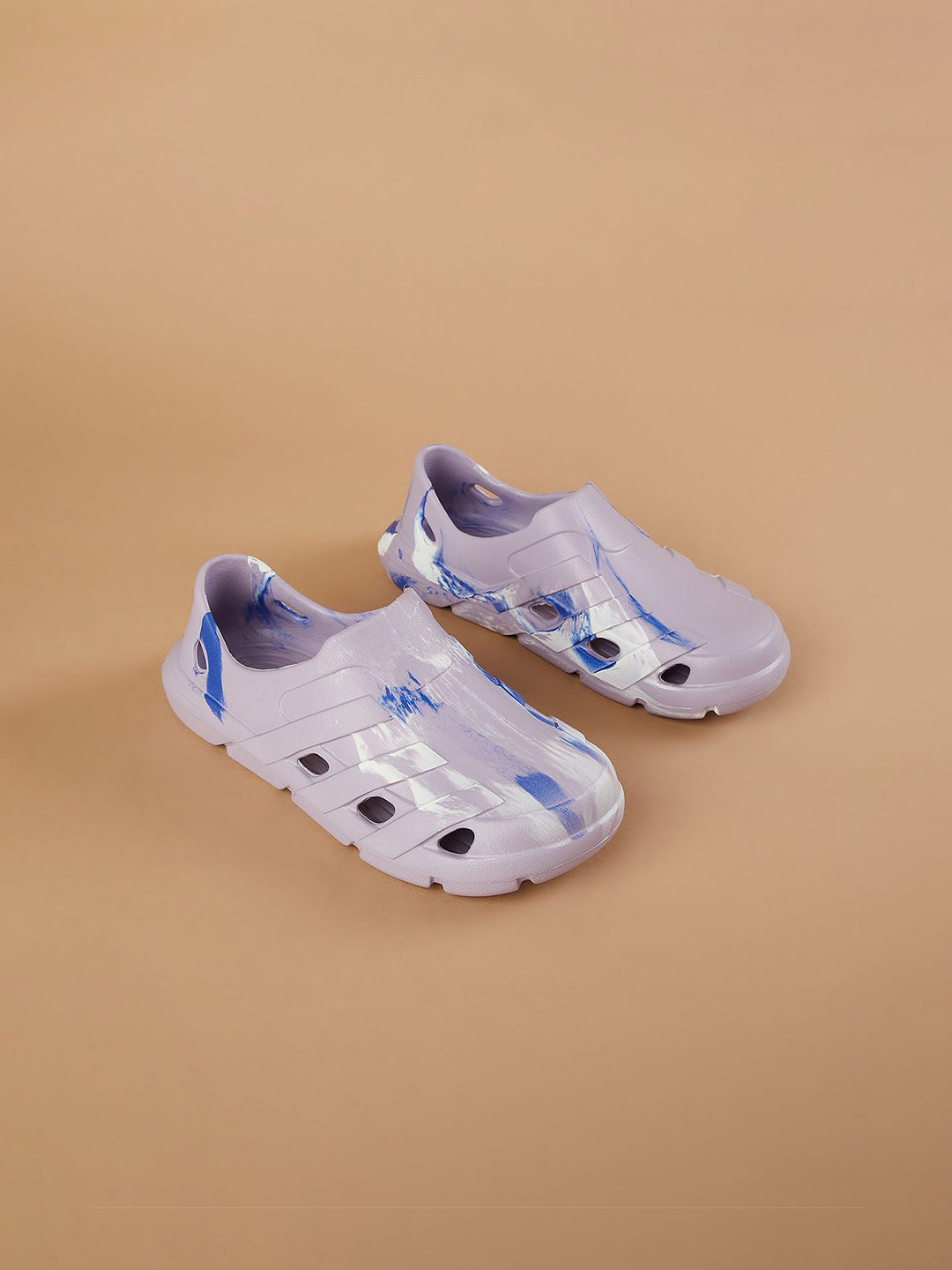 Fame Forever by Lifestyle Girls Printed Rubber Sliders