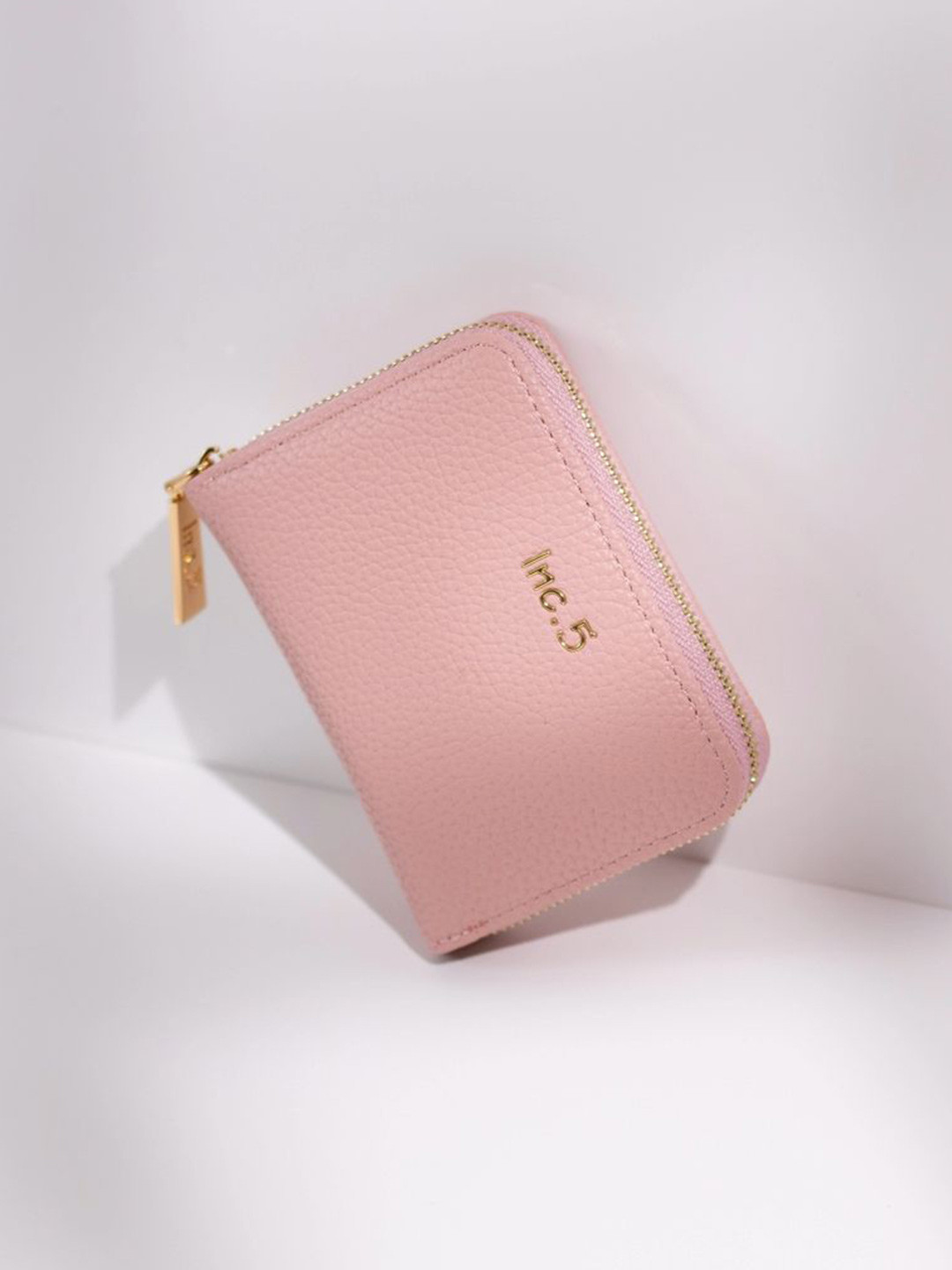 Inc 5 Women Textured Wallet With Zipper