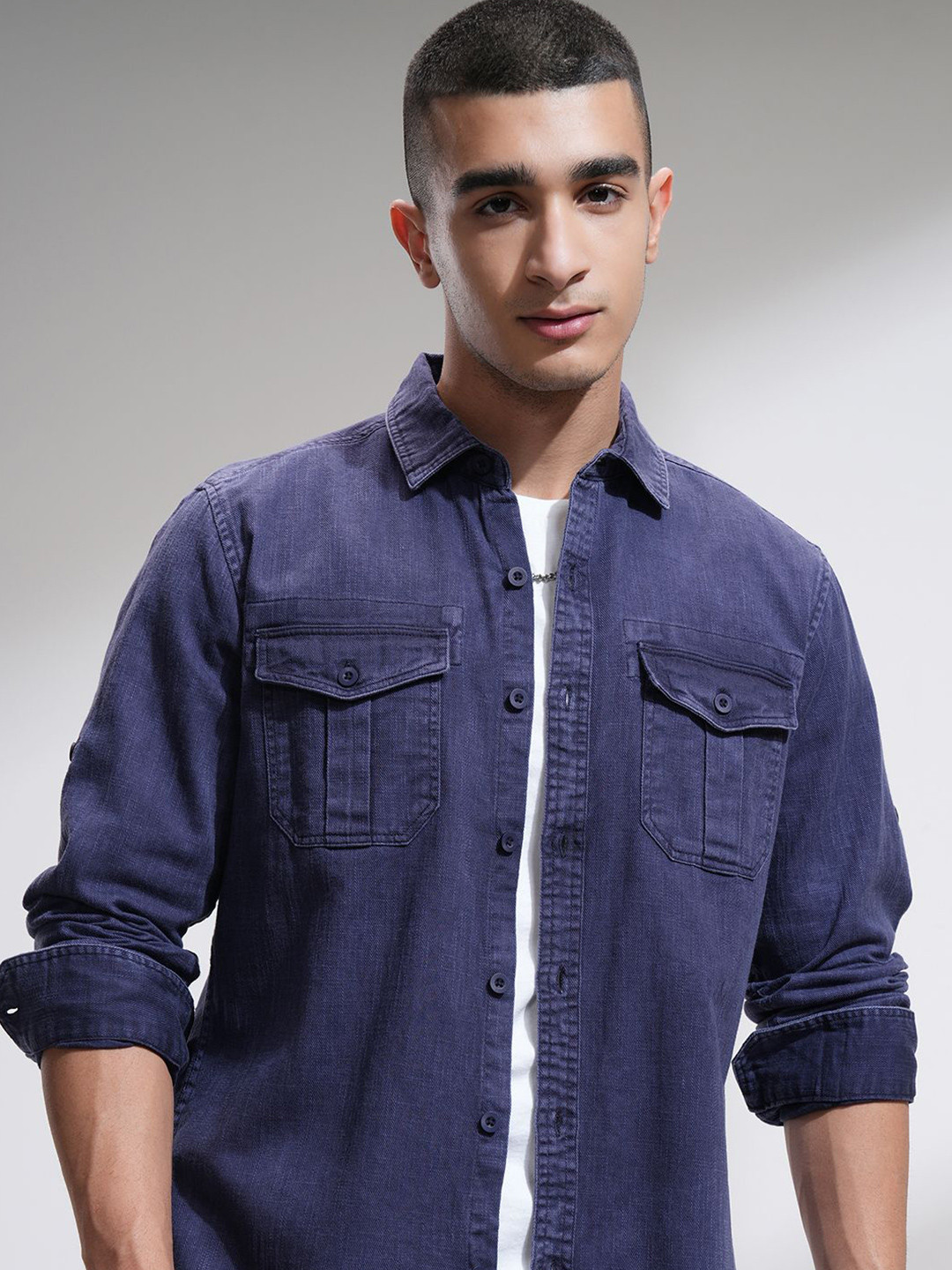 HIGHLANDER Men Sulphur Washed Roll-Up Sleeve Utility Pocket Casual Slim FIt Shirt