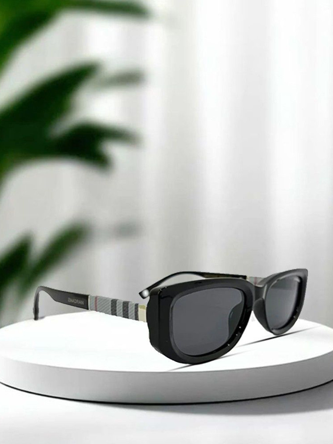 ZAADRAN Unisex Rectangle Sunglasses with UV Protected Lens BURBER-BLACK-RECTANGL