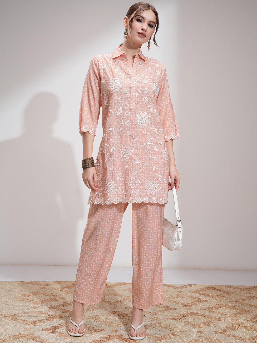 Vishudh Women Rose Embroide Tunic With Regular Pants Co-Ord Set