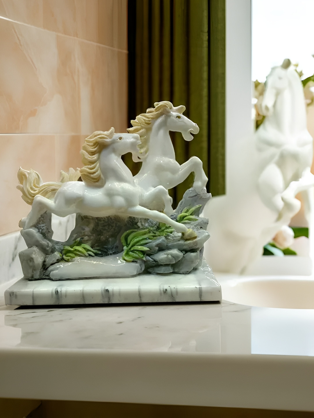 SANKALAN CREATIONS Horse White Marble Glossy Garden Medium Showpiece - 7.9 Inches