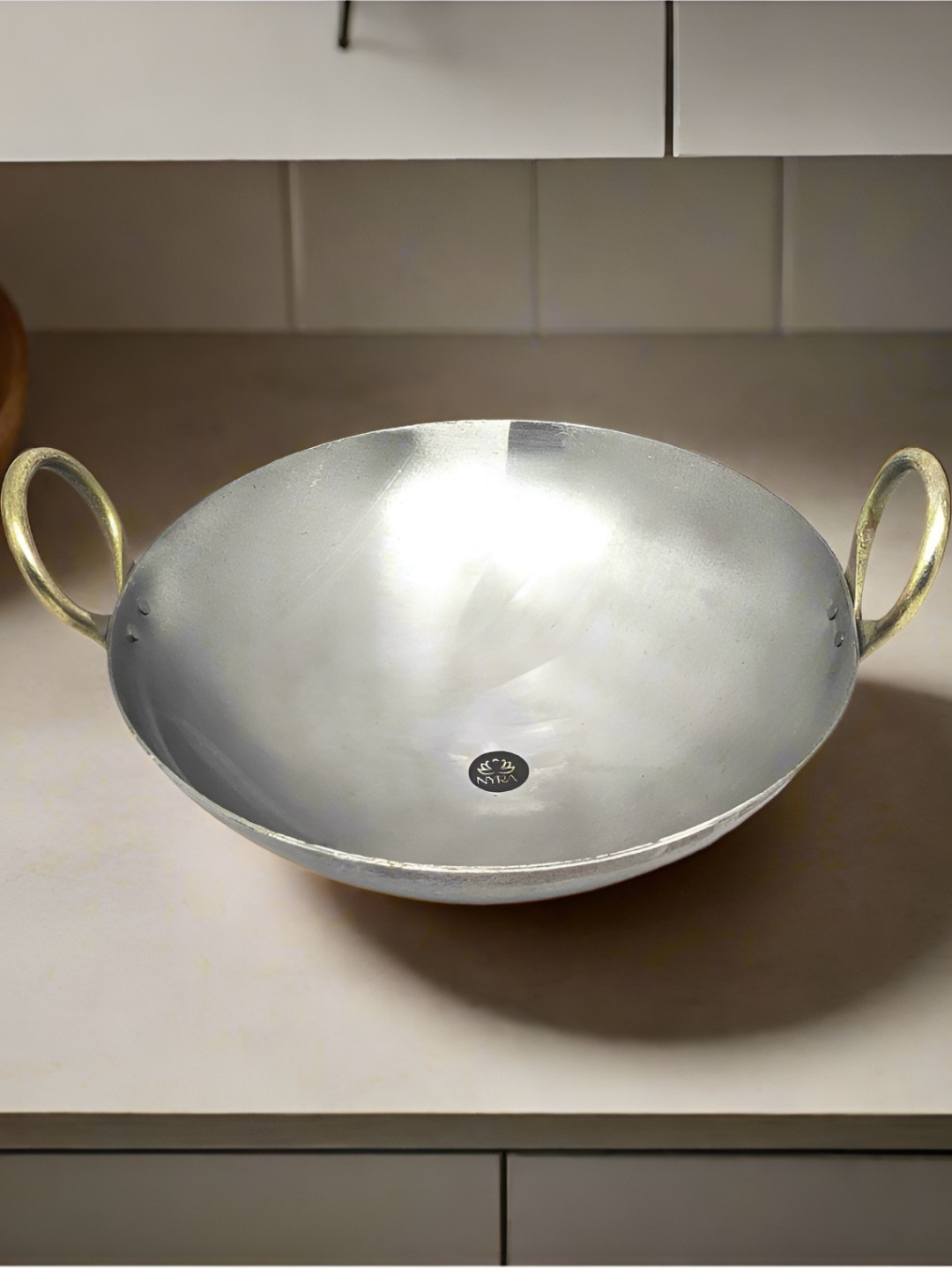 Nyra Kitchenware Royale Silver-Toned & Gold Toned Iron Dishwasher Safe Serving Kadhai 4L