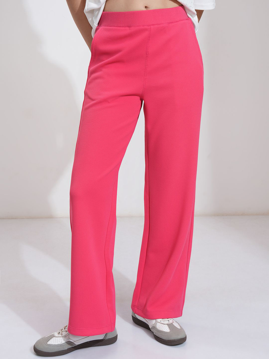 Tokyo Talkies Women Solid Extra Stretch Waffle Straight Pants