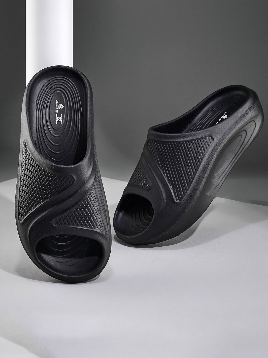 Duke Men Cushion Flow Sliders