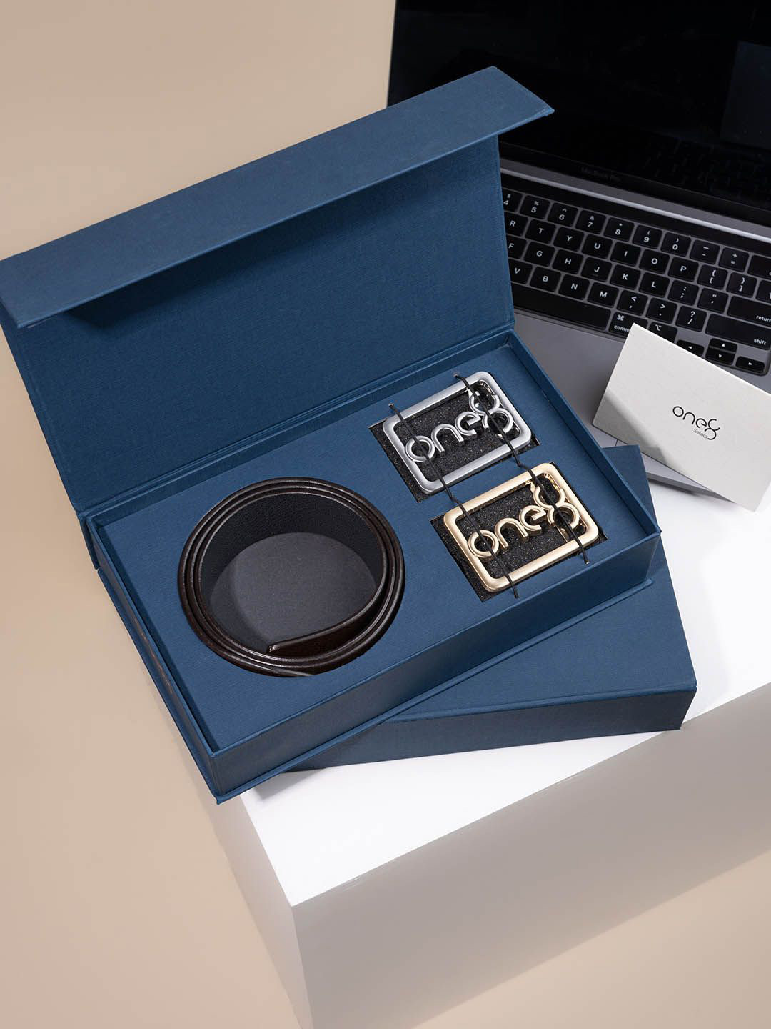 One8 Men Leather Slider Buckle Reversible Belt