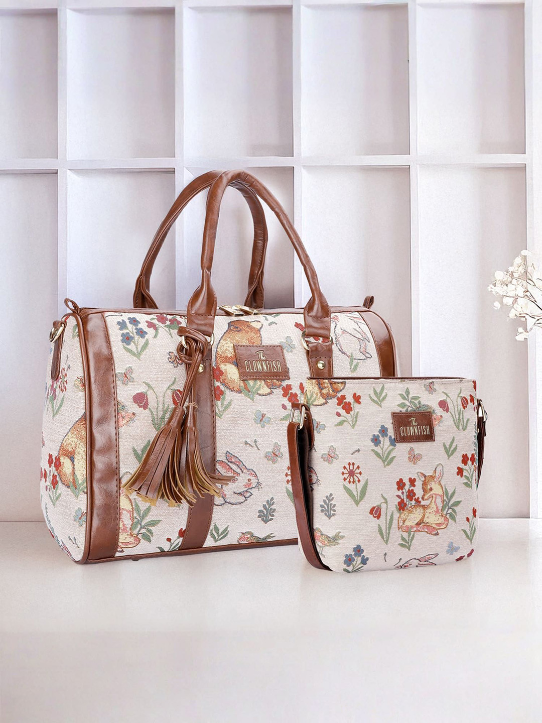 THE CLOWNFISH Women Floral Printed Bowling Handheld Bag With Pouch