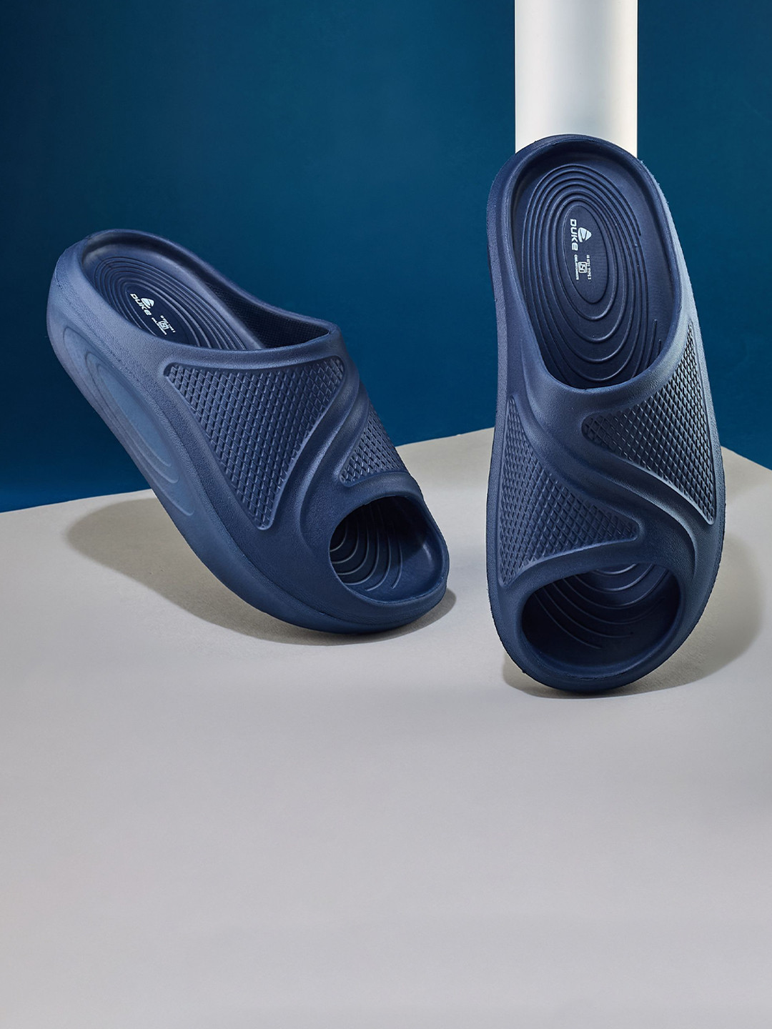 Duke Men Sliders