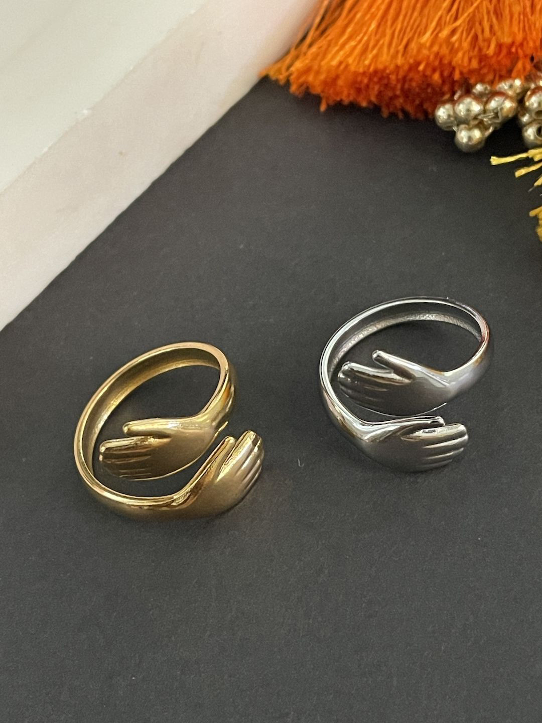 Digital Dress Room Silver-Plated Promise Hug Finger Ring