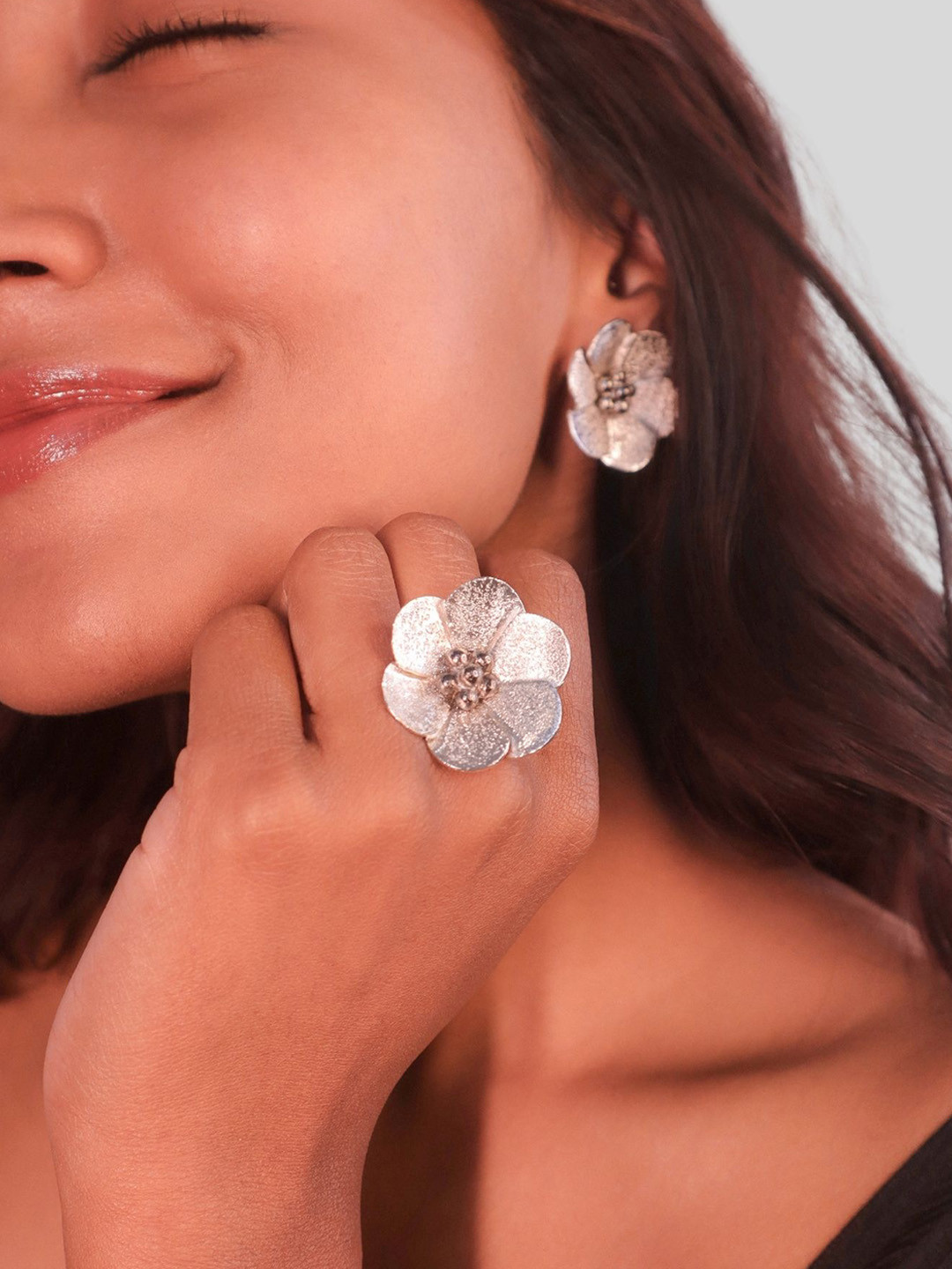 House of Pehr Silver Plated Cute Flower Design Contemporary Finger Ring