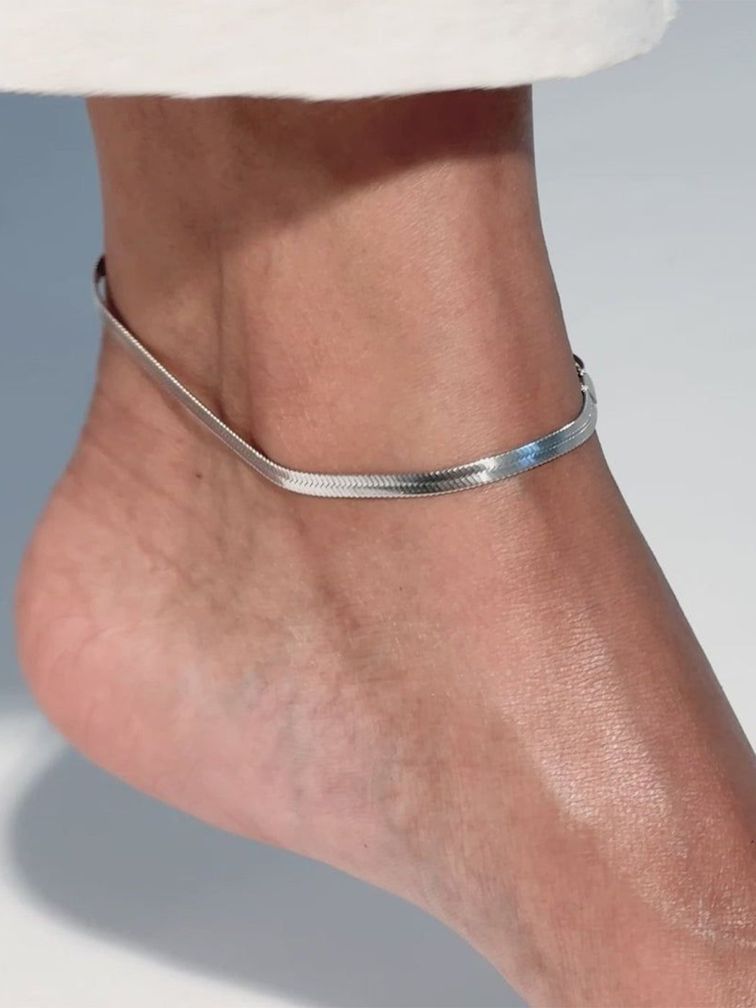 JEWILLEY Set Of 2 Stainless Steel Silver-Plated Anti-Tarnish Waterproof Chain Anklets