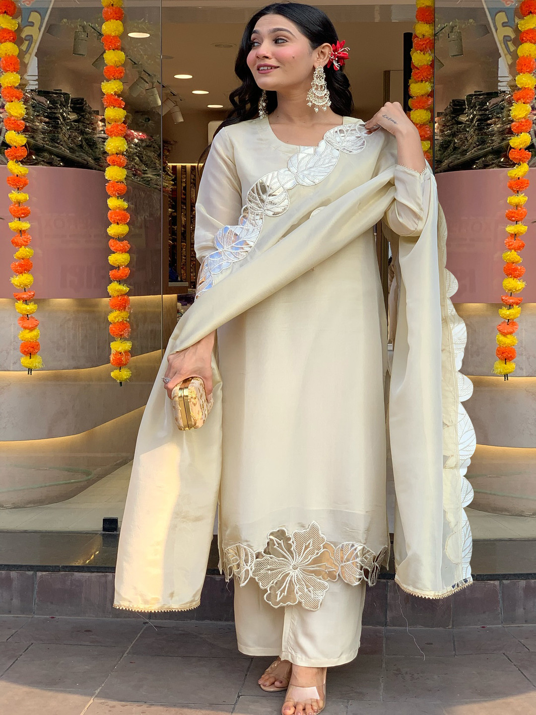 GoSriKi Meti Round Neck Straight Kurta With Palazzos & Dupatta