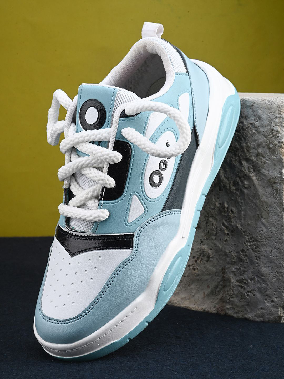 Peelu Women OGY Colourblocked Sneakers