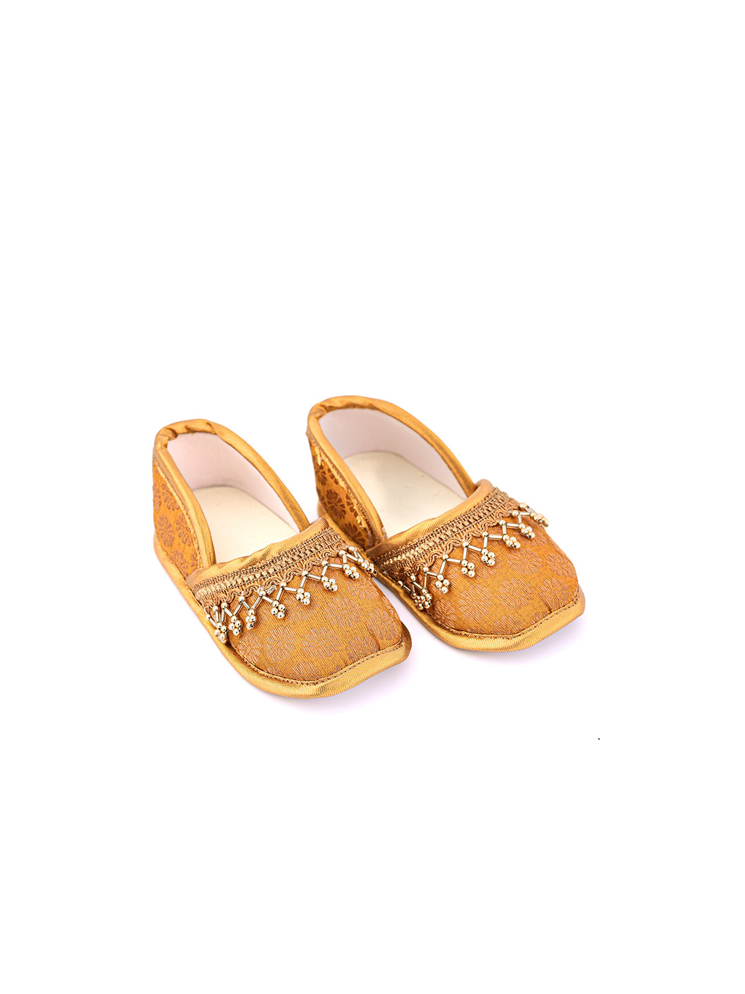 Daizy Girls Mojari Embellished With Ethnic Lace - golden