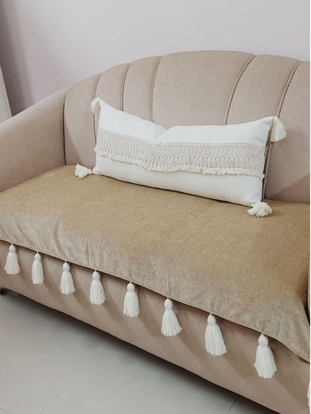 THROWPILLOW Tan And White Anti Slip Thick And Sturdy Sofa Cover