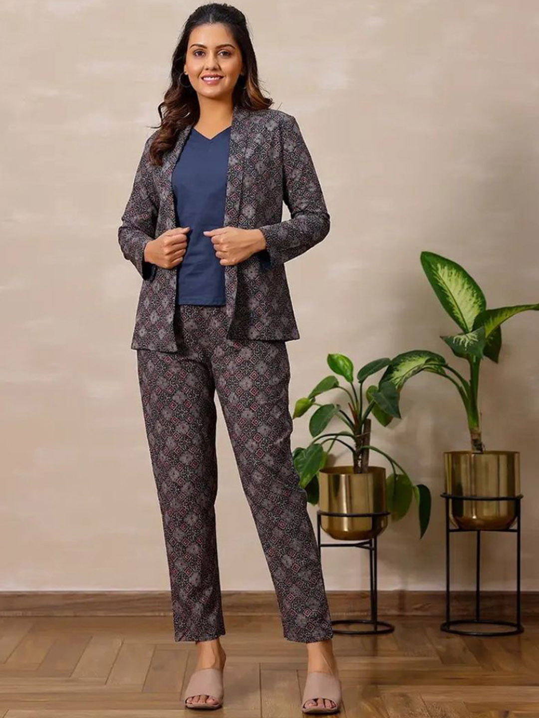 Vivika Ajrakh Printed Shawl Neck Pure Cotton Blazer And Trousers With Inner