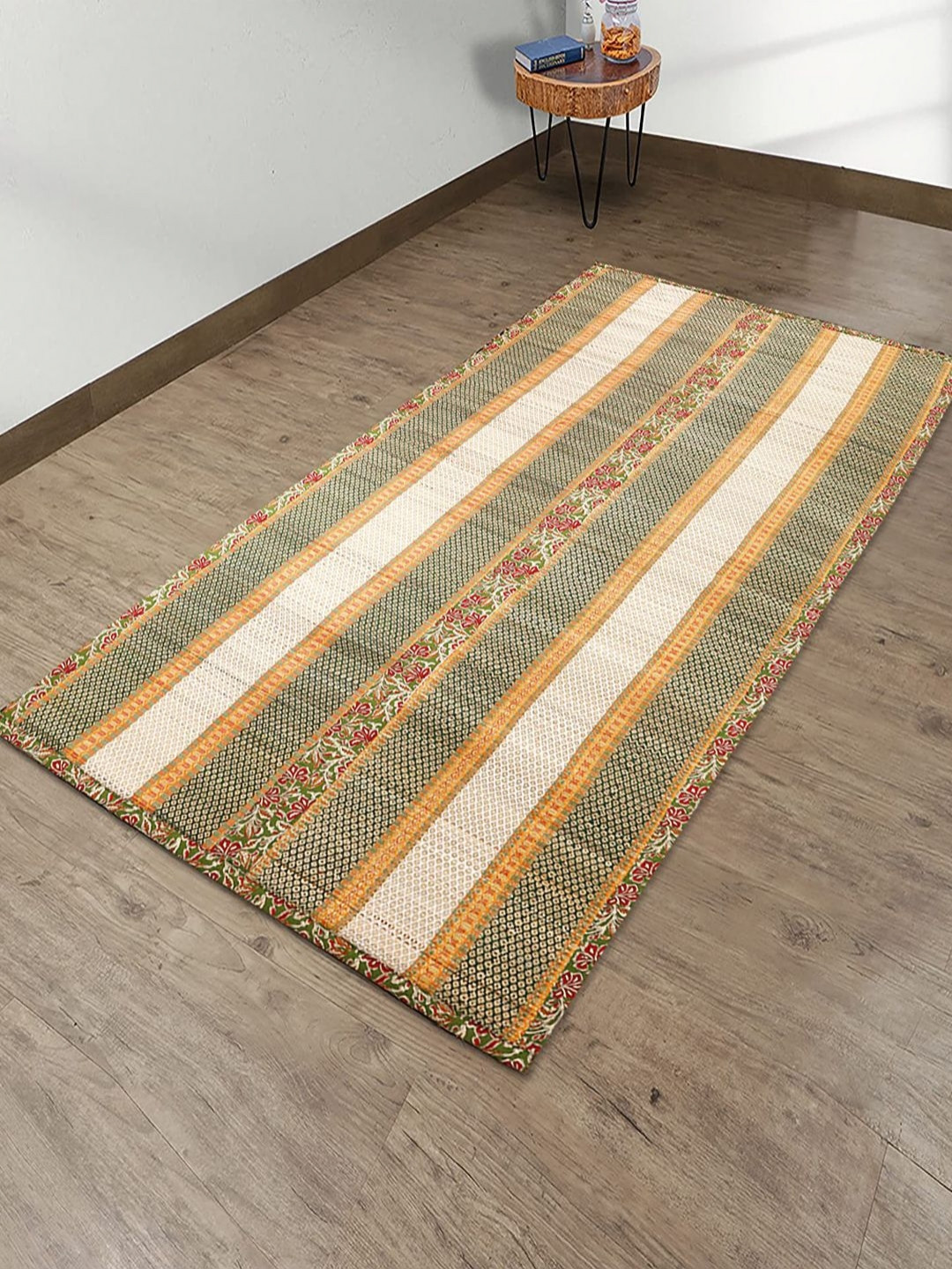 HOKIPO Green & Beige Striped Natural Madurkathi Floor Chatai Mat
