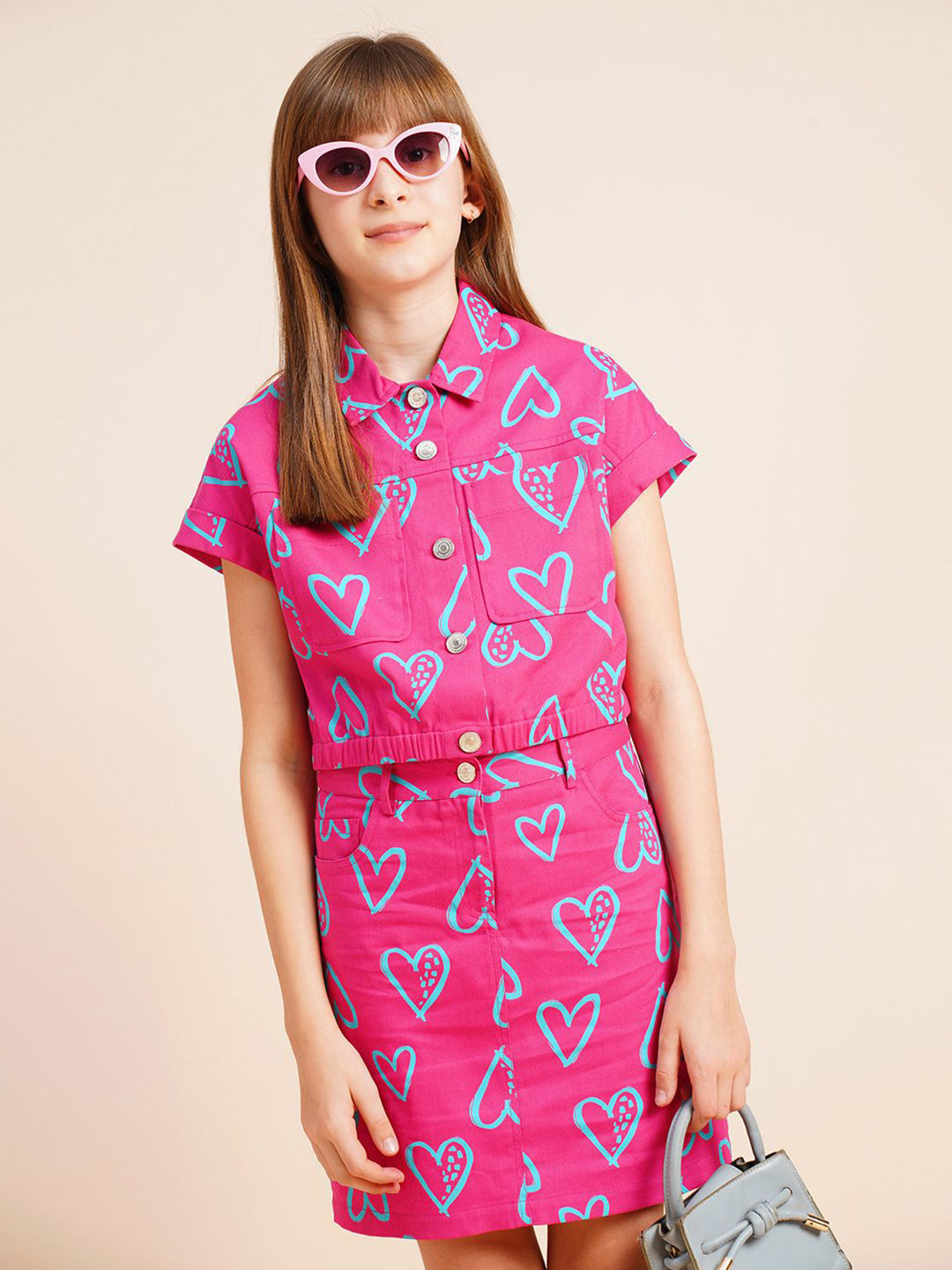 Vero Moda Girls Boxy Fit Spread Collar Graphic Printed Cotton Casual Shirt