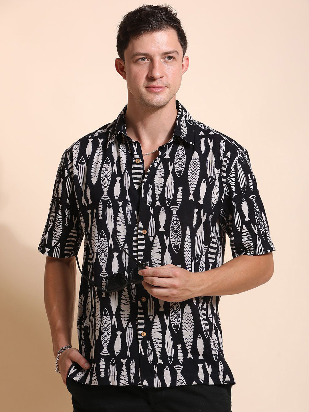 Jaipur Kurti Men Standard Fit Spread Collar Animal Printed Cotton Casual Shirt