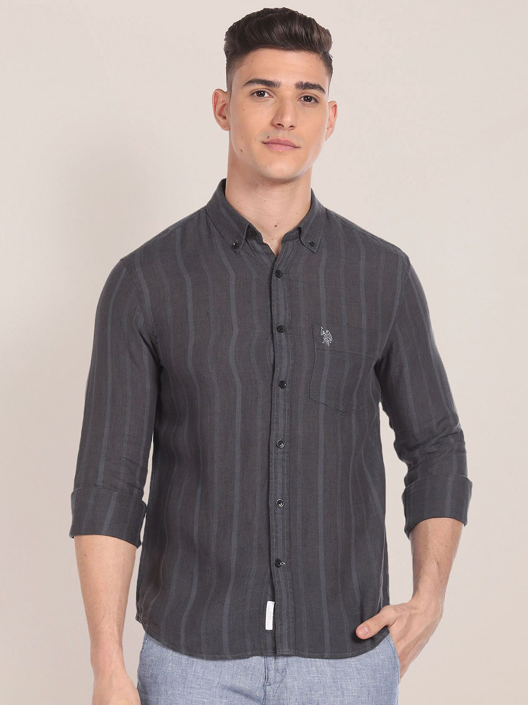 U.S. Polo Assn. Men Slim Fit Button-Down Collar Vertical Striped Linen Casual Shirt