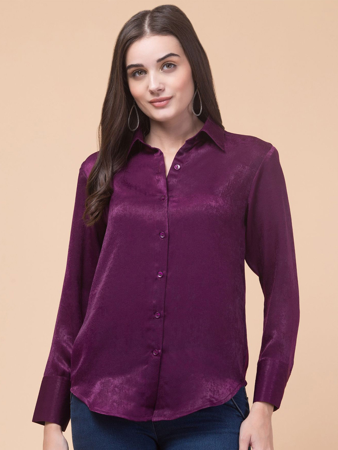 Hive91 Women Standard Fit Button-Down Collar Solid Satin Casual Shirt