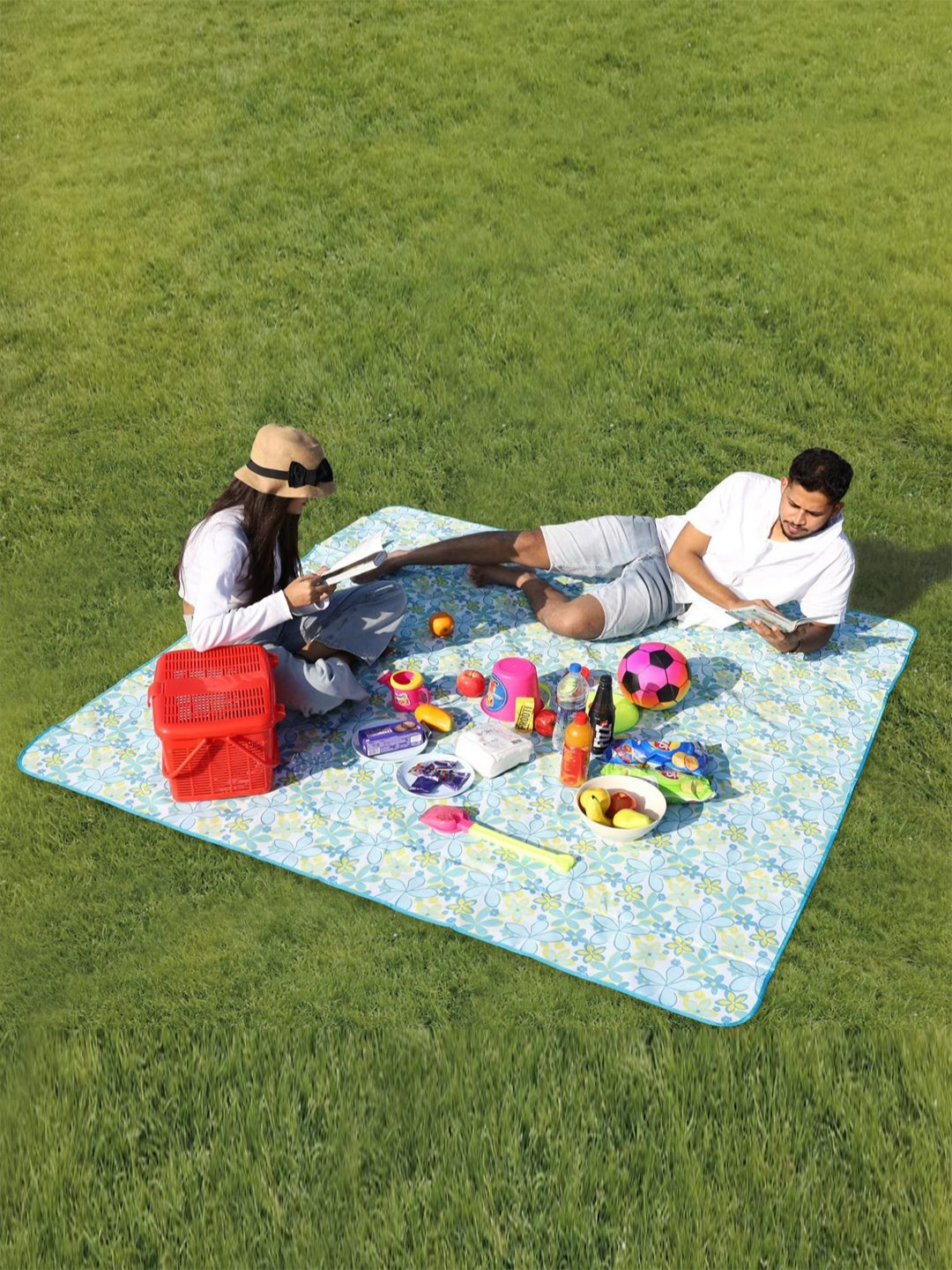 HOKIPO Blue & White Floral Printed Extra Large Waterproof Picnic Mat