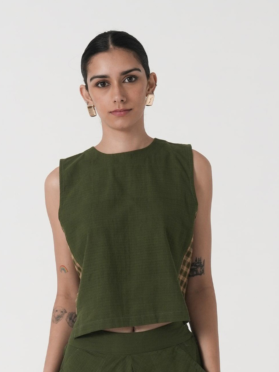 the kaatn trail Women Solid Round Neck Cotton Top