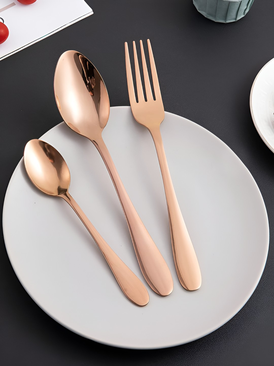 HOKIPO Rose Gold-Toned 18 Pieces Mirror Finish Stainless Steel Cutlery Set With Gift box