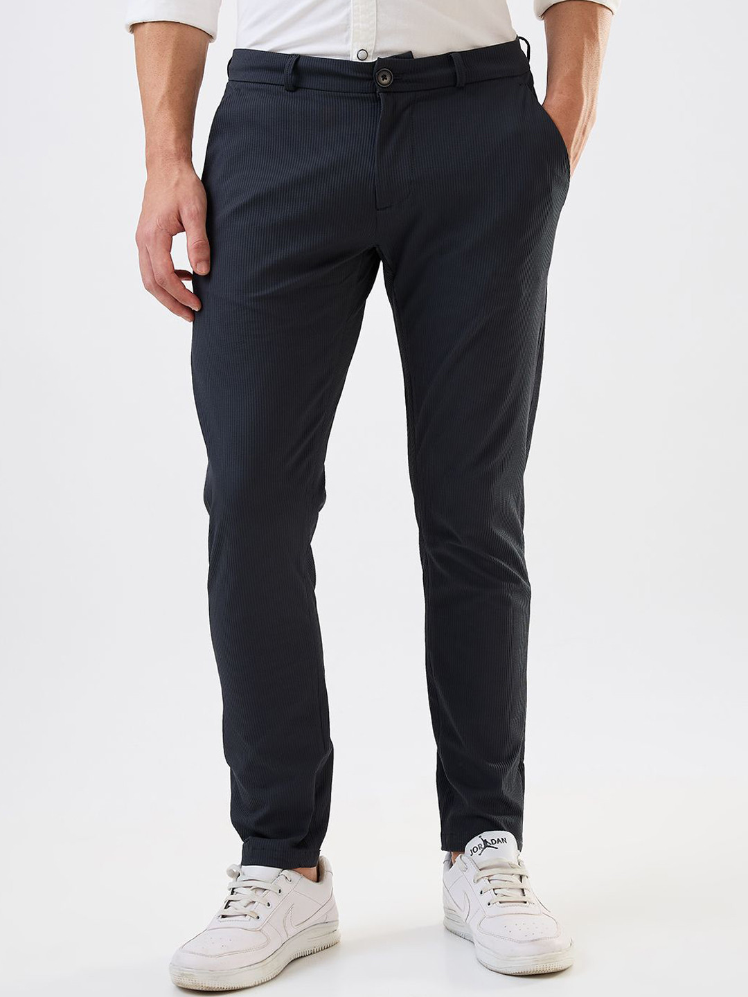 SPYKAR Men Slim Fit Mid-Rise Trousers