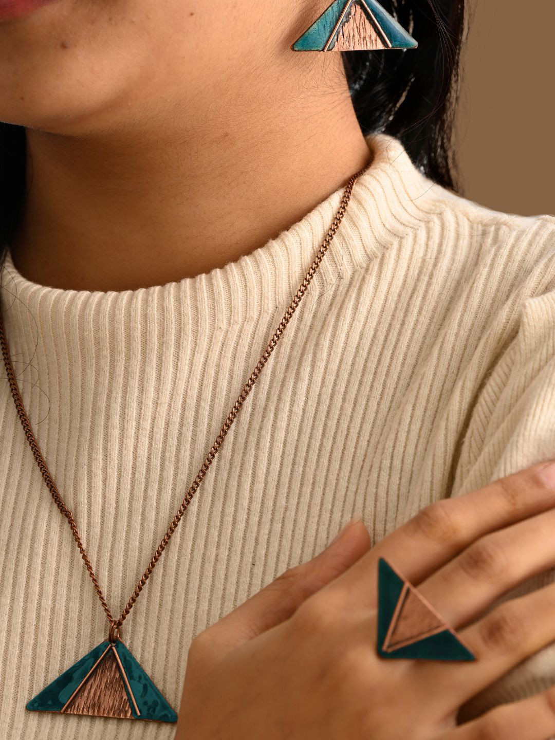 Ekibeki Triangular Shaped Pendant with Chain