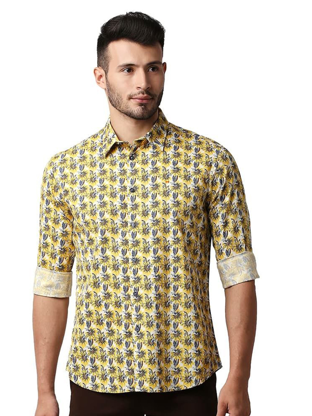 Basics Men Relaxed Fit Spread Collar Floral Printed Cotton Casual Shirt