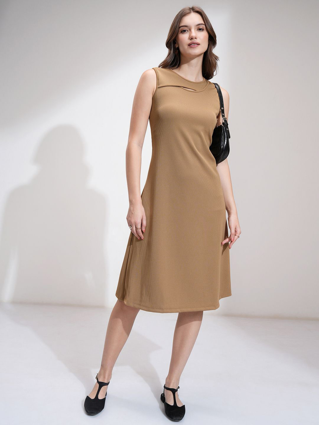 Tokyo Talkies Women Solid Fit And Fla Midi Dress