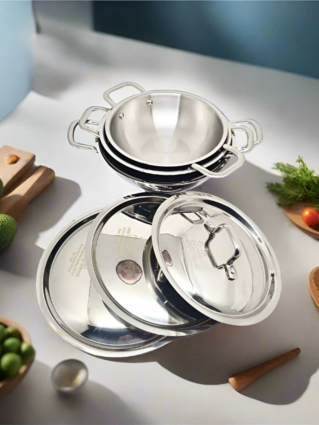 Nyra Kitchenware Silver-Toned 3 Pieces Tri Ply Stainless Steel Serving Kadhai With Lid