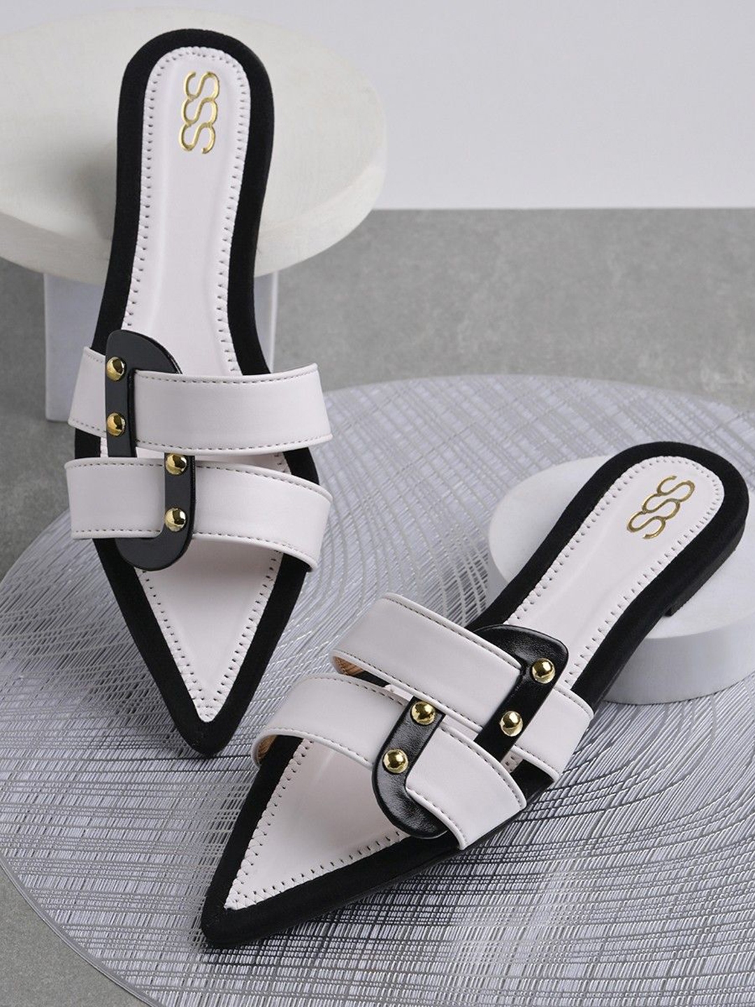 Street Style Store Women Striped Open Toe Flats With Buckles - Flats for Women 32644135 | Myntra