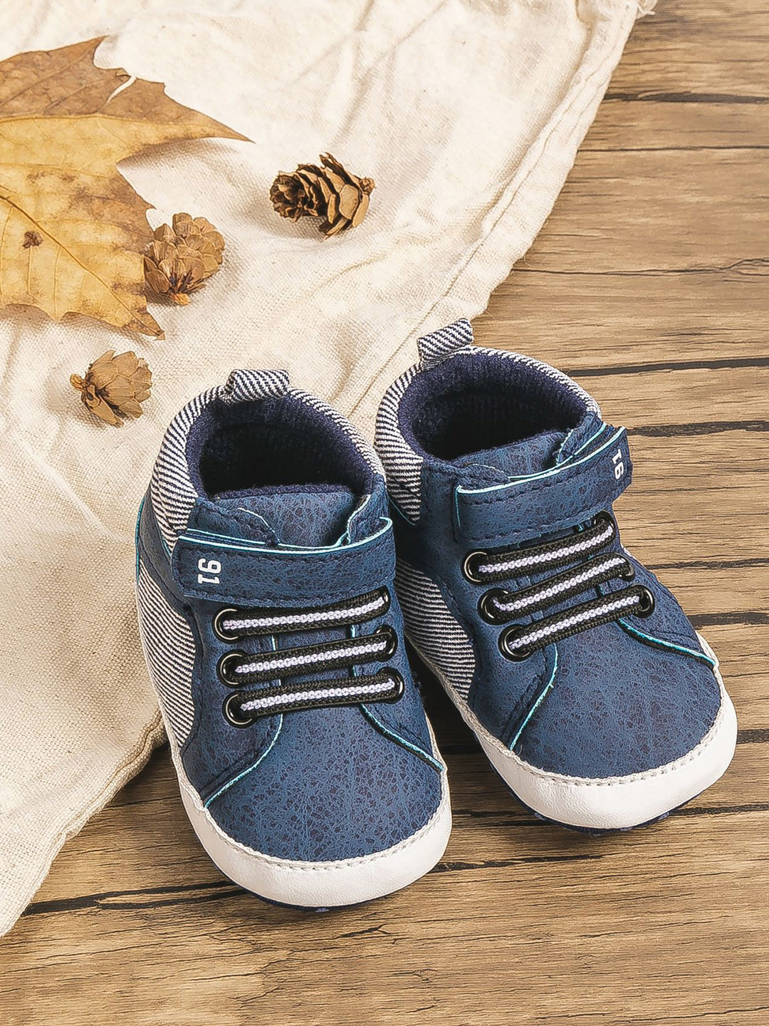 NESKA MODA Boys Canvas Booties