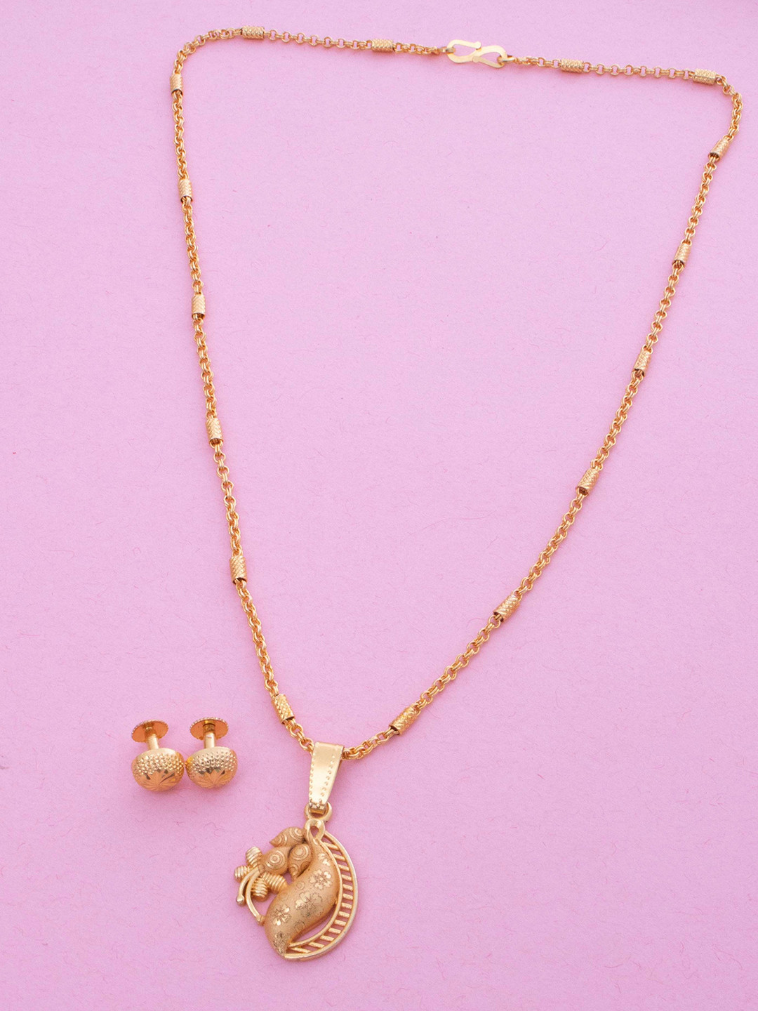 Ramdev Art Fashion Jwellery Gold Plated Beautiful Leaf Pendant Jewellery Set