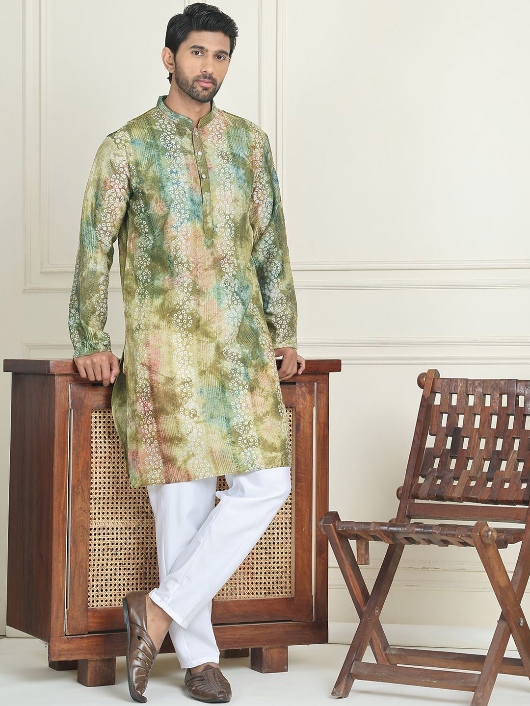 Anouk Green Bandhani Printed Mandarin Collar Straight Kurta With Pyjamas