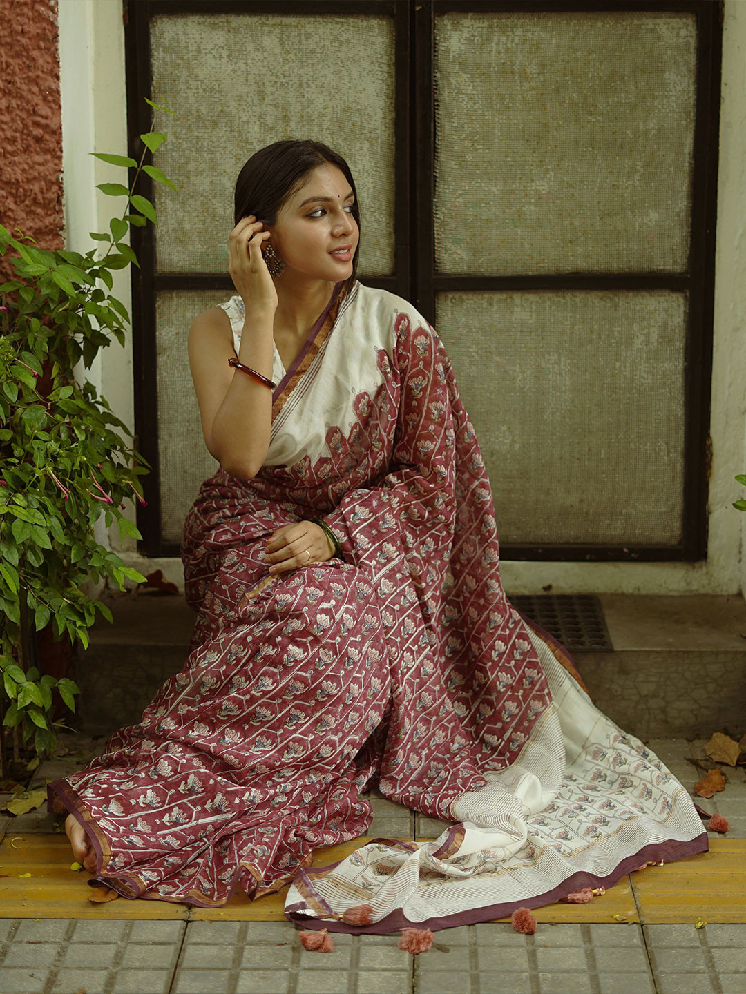 Moda Rapido Floral Zari Pure Cotton Chanderi Saree