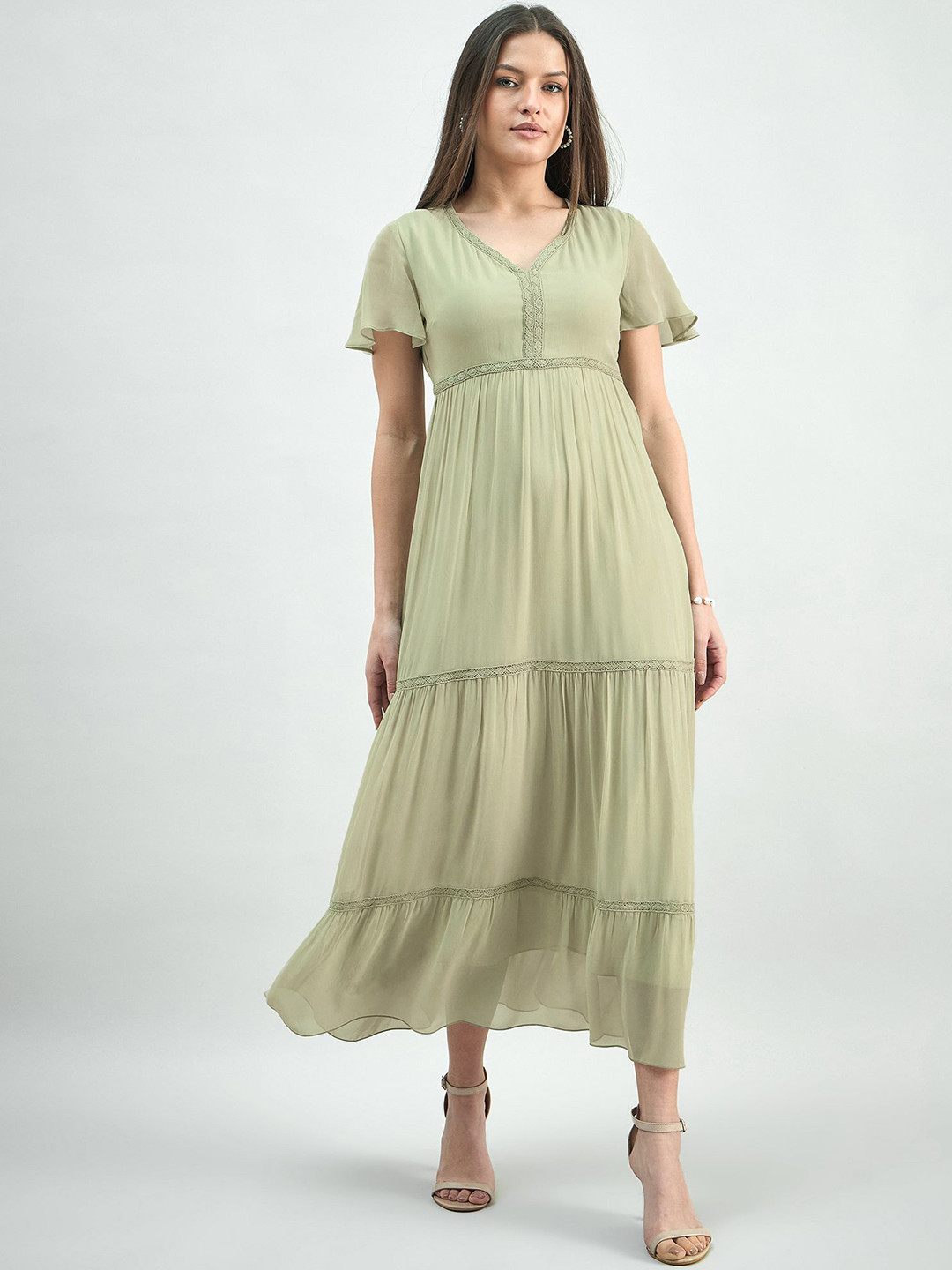 PowerSutra Georgette Flutter Sleeve Tiered Lace Detailed Fit and Flare Midi Dress