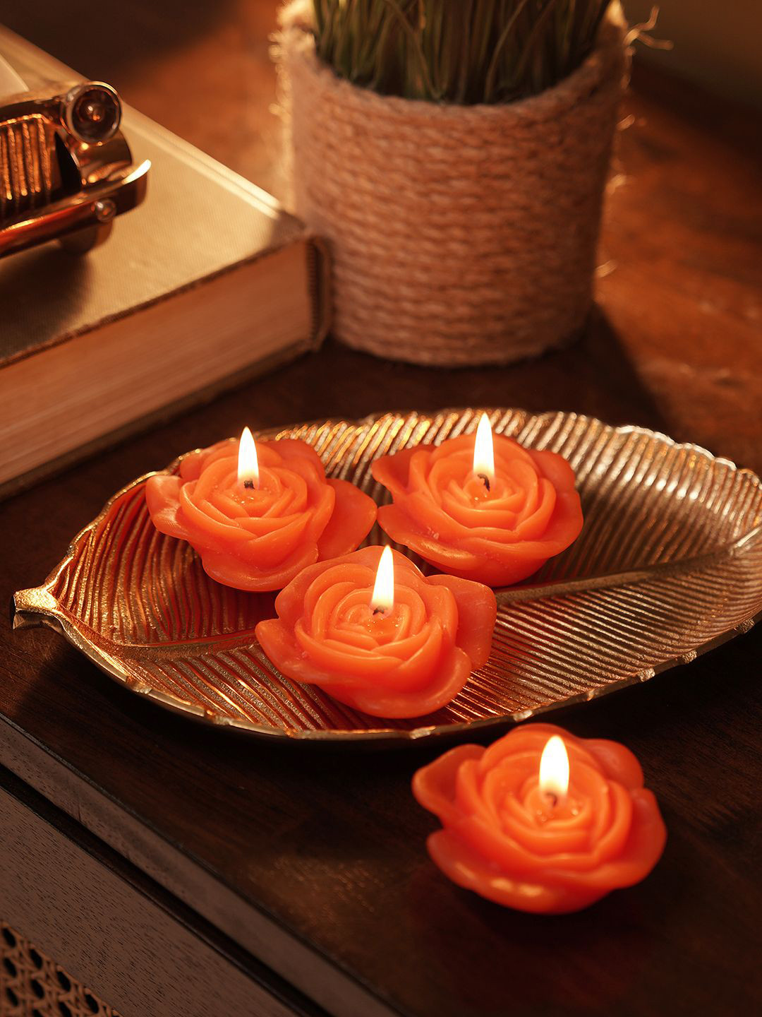Pure Home and Living Orange Flower 4Pcs 1 Wick Scented Solid Regular Tea Light Candles